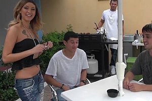 黑人俩寄宿黄片